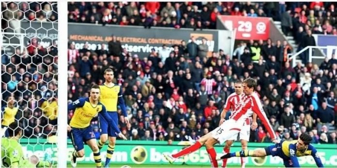 arsenal OrijoReporter.com, Arsenal fans dies over Stoke City's goal