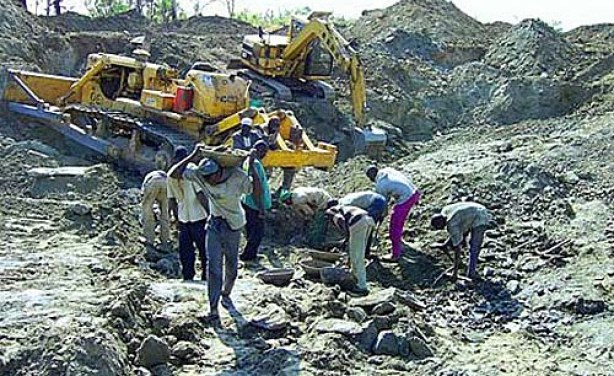 Miners OrijoReporter.com, FG offers tax holidays, duty waivers to mining investors, by Jide Ayobolu