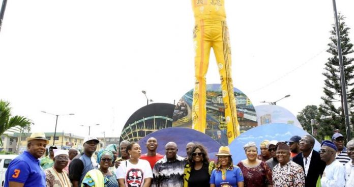 fela OrijoReporter.com, Fela Statue