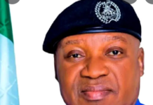 Woman accuses Policeman, Others of robbing her of her day-old baby