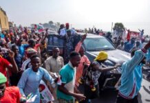 ₦10,000 AND OATH! Viral Video Sparks Vote-Buying Row In Osun
