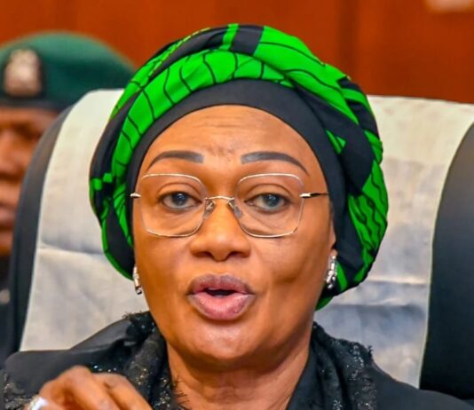 REMI TINUBU TO NIGERIANS: STOP WASTING FOOD