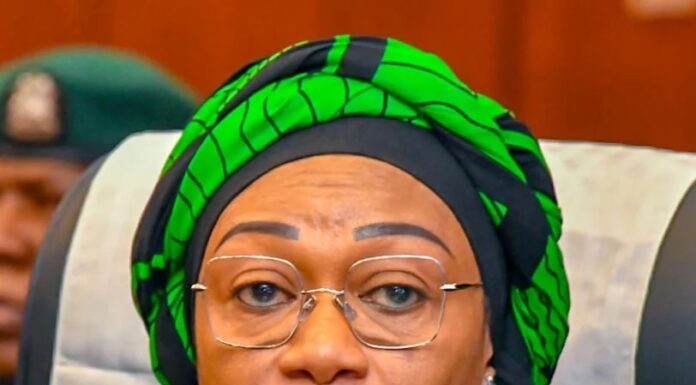 REMI TINUBU TO NIGERIANS: STOP WASTING FOOD