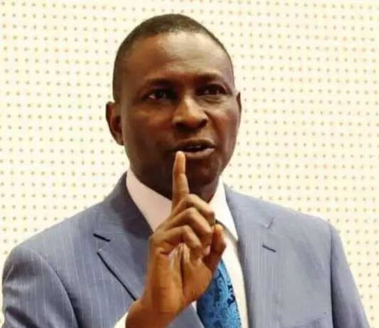 EFCC WARNS GIRLS: YOUR BANK ACCOUNT CAN LAND YOU IN PRISON
