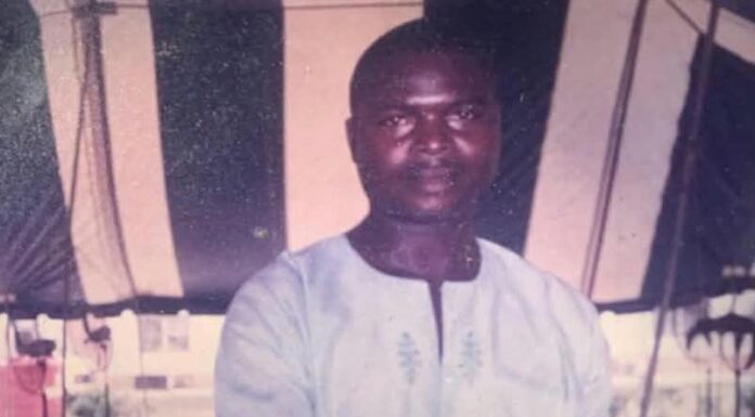 FAYOSE’S BROTHER REVIVES ‘COBBLER’ PHOTO TO MOCK WIKE’S MEDIA AIDE